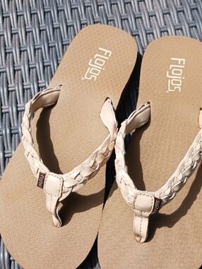 Flojos Women's Braided Strap Sandals in Tan Size 6